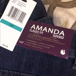 Gloria Vanderbilt Women’s Amanda Jeans